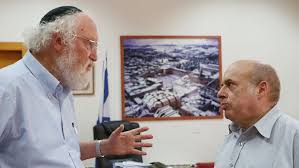 דווקא כשיש ממשלה שכוללת נציגים של תנועות אידיאולוגיות מנוגדות, ומאחורי המהלכים בשוק התקשורת לכל הפחות לא ידוע על כוונות זדוניות להשתלטות וסתימת פיות, עומדת לפנינו ההזדמנות. Vpghmtbibdylhm