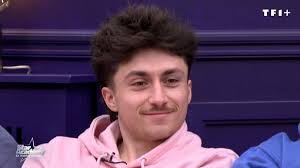 Julian McMahon : l'acteur de Charmed et Nip/Tuck décède à l'âge de 56 ans,  Alyssa Milano dévastée