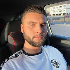 Travel router setup for easy device connection