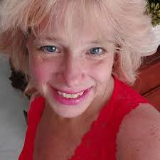 Debbie Anne Burgess (@bakeryinabus) • Instagram photos and videos