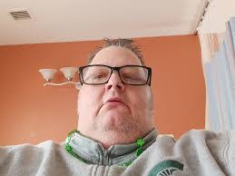 Kelly Ridgeway's Instagram, Twitter & Facebook