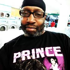 Laundry at 5am isn't so bad when you get to watch these guys🦌🥰