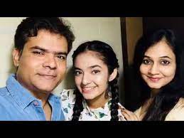 Anushka Sen Family Pictures Youtube Thanks for love#celebrity background song by track: anushka sen family pictures
