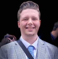 google maps directs to board bus in street