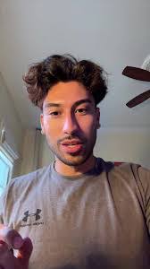 Eric Zarco's Instagram, Twitter & Facebook