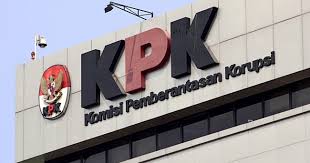 Dari sekian banyak jenis dan macam perlindungan hukum terdapat beberapa di anataranya yang cukup populer seperti. 60 Soal Pilihan Ganda Sistem Hukum Peradilan Nasional Jawaban Muttaqin Id