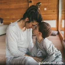 En todo caso el complejo de edipo o de elektra siempre es de hijos a padres y no de cuando se habla de edipo y elektra, se trata de un símil entre las tragedias griegas y la vida de las personas, el amor de madre a hija no está tipificado. Emotiva Carta De Una Madre A Su Hijo Para Que Crea En Si Mismo