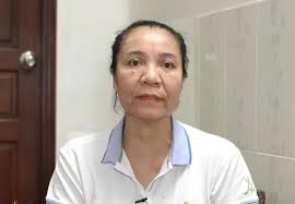 Ngày bị bắt, bảo mẫu Tuyền khác xa với vẻ hung thần khi ở mái ấm Hoa Hồng