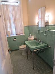 36 1950s Green Bathroom Tile Ideas And Pictures Green Tile Bathroom Vintage Bathrooms Retro Bathrooms