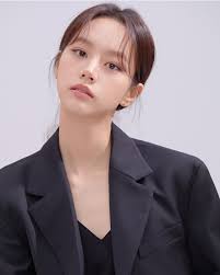 Empat tahun setelah hyeri girls' day dan park bo gum menjadi pasangan di drama populer reply 1988, keduanya akan meskipun banyak selebritas besar lainnya termasuk seo hyun jin, park seo joon, dan lee sung kyung telah membuat penampilan khusus di drama record of youth, mungkin. 10 Potret Pesona Hyeri Girl S Day Jadi Cameo Di Record Of Youth