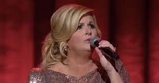 Share provided to youtube by the orchard enterprises. Trisha Yearwood Made All Our Holiday Dreams Come True With This Dolly Parton Cover Rare Country