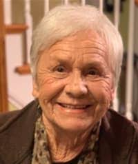 Jacqueline Robertson's Instagram, Twitter & Facebook