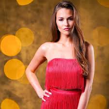 Flamenco dance j lopez on the floor pitbull great dancing am. Let S Dance Laura Muller Hatte Wahnsinnige Angst Vor Ihrer Premiere Stern De