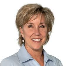 Toni Schramm's Instagram, Twitter & Facebook