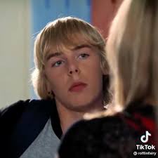 Mi niñera es una vampiro