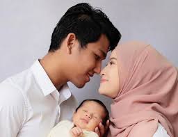 Drama puteri yang ditukar 2019 teaser by : Baru Berusia Tiga Bulan Anak Eyra Hazali Masuk Hospital Akibat Jangkitan Pada Paru Paru Dia Terlalu Kecil Untuk Hadapi Ini Hiburan Mstar