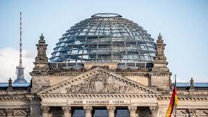 The german bundesrat (literally 'federal council'; Wie Der Bundestag Trotz Corona Arbeiten Will Deutschland Dw 20 03 2020