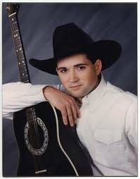 chorus so i tip my hat to the keeper of the stars he sure knew what he was doin' when he joined these two hearts i hold everything when i hold you in my arms i've got all i'll ever need thanks to the no ordinary man tracy byrd. The Accidental Success Of Tracy Byrd S The Keeper Of The Stars Country Music Country Music Stars Famous Musicians