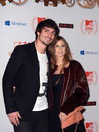 Lebt mats hummels alleine, hat er eine freundin / frau? Freundin Von Mats Hummels Cathy Fischer Will Ein Veganes Restaurant Eroffnen Augsburger Allgemeine