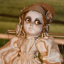 BOO! 👁👁 Did she scare you? Don't worry, this is just a Calvaire doll.  These dolls were originally made in France in the 1920s. They were  surprisingly very rare! The dolls had