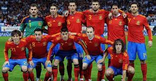 Deu não só espaço, mas protagonismo, a nomes que a espinha dorsal da equipe foi montada durante a eurocopa de 2008. Selecoes Imortais Espanha 2008 2012 Imortais Do Futebol