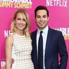 Anna camp and skylar astin arrive at the premiere of universal pictures' 'pitch perfect 3' at dolby theatre on december 12, 2017 in hollywood, california. Anna Camp And Skylar Astin Just Got Married And The Guest List Was Pitch Perfect Brit Co