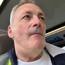 Leslie James Fahy (@lesliefahy)