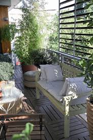 Home Garden 50 Idees Pour Profiter De Son Balcon A L Abri Des Regards Deco Balcon Decor De Balcon Deco Petit Balcon