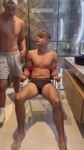 Hot straight guys - video 3 - ThisVid.com