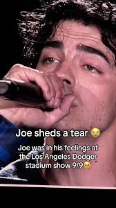 Jonas Discounter Outtakes Weinen