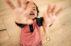 How To Stop Toddler Banging Their Head Here S How To Respond