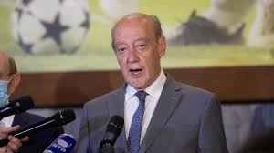 A conta não bate, mas é fantástico por isso mesmo. Pinto Da Costa Pedimos 2 Milhoes Ao Novo Banco Para Facilitar Pagamento De Ordenados Fc Porto Jornal Record