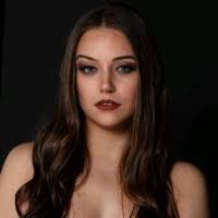 Cassandra Doucette's Instagram, Twitter & Facebook