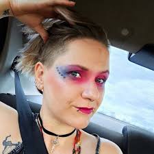 Lesbians.. Why do y'all date straight women but not Bi women??