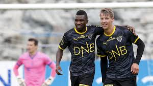 Det sier mediesjef i molde, per lianes, etter plakathets og sjikane mot moldespillerne og supportere under kampen mellom rosenborg og molde på lerkendal i går, ble det vist plakater på tribunen med. Jobber Med Mathew Salg Apner For Rbk Og Molde Vil Helst Til Utlandet Eurosport
