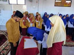 Maybe you would like to learn more about one of these? Pelantikan Osis Putri Masa Bakti 2020 2021 Smp Zainul Hasan 1 Genggong