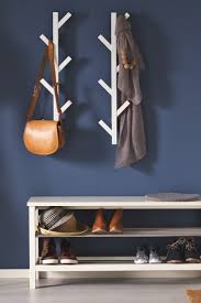 Ikea Deutschland Die Tjusig Serie Verwandelt Eine Freie Wandfl Che In Eine Praktische Aufbewahrung F R Jacken Taschen Usw In 2020 Ikea Playful Storage Ikea Malm