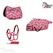 Harrys Horse 3 Piece Matching Set Pink Kola Beanz Is Exclusively Available From Kola Beanz This Set Includes Th Pony Saddle Pad Saddle Pads Waterproof Rug