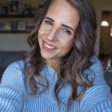 Galentine's Day is a national holiday. Change our minds. 💅  https://pck.tv/3d1yteK