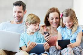 Image result for tbn:89j_M0kB5dmhMM::www.portaldafamilia.org/images/familia1a.jpg