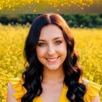 Ashley Wertz's Instagram, Twitter & Facebook