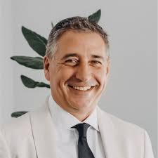 Sensational way to travel to work this morning