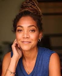 Miquita Oliver's Instagram, Twitter & Facebook