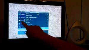 How do i get local channels on my samsung smart tv? How To Connect An Over The Air Tv Antenna To A Flat Screen Tv Youtube