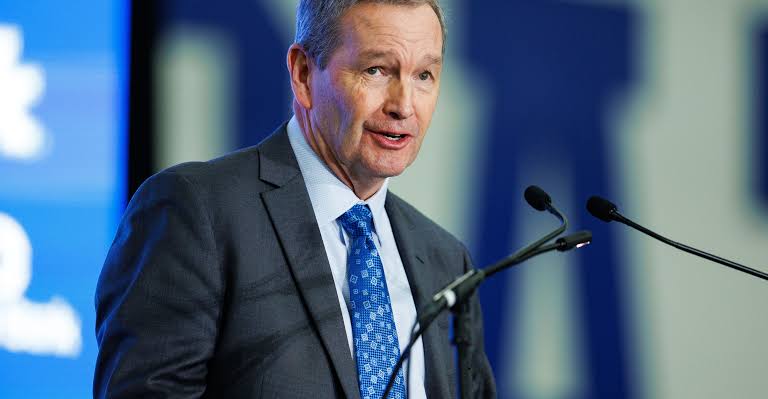 Andy Beshear criticizes Mitch Barnhart's latest retirement deal with UK | A  Sea Of Blue