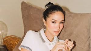 ɛskʊˈdero, born october 10, 1969) is a filipino lawyer and politician serving as the governor of sorsogon since 2019. Heart Evangelista