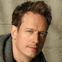 John Mallory Asher: American actor and director (1971-)