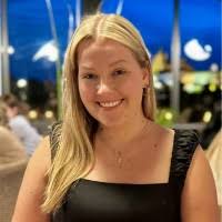 600+ ملفًا شخصيًا يحتوي على “Ewa.”