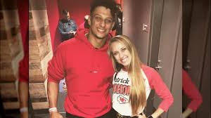 Kansas city chiefs star patrick mahomes is engaged to longtime girlfriend brittany matthews, and they're expecting a child in 2021. Patrick Mahomes Girlfriend Reacts To Chiefs Crushing Loss Youtube
