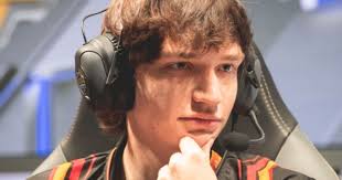Meteos: "[P1] were really accommodating, more than Cloud9 ever was. They  would tell me to go farm and let me know when I could just go get my jungle  instead of making